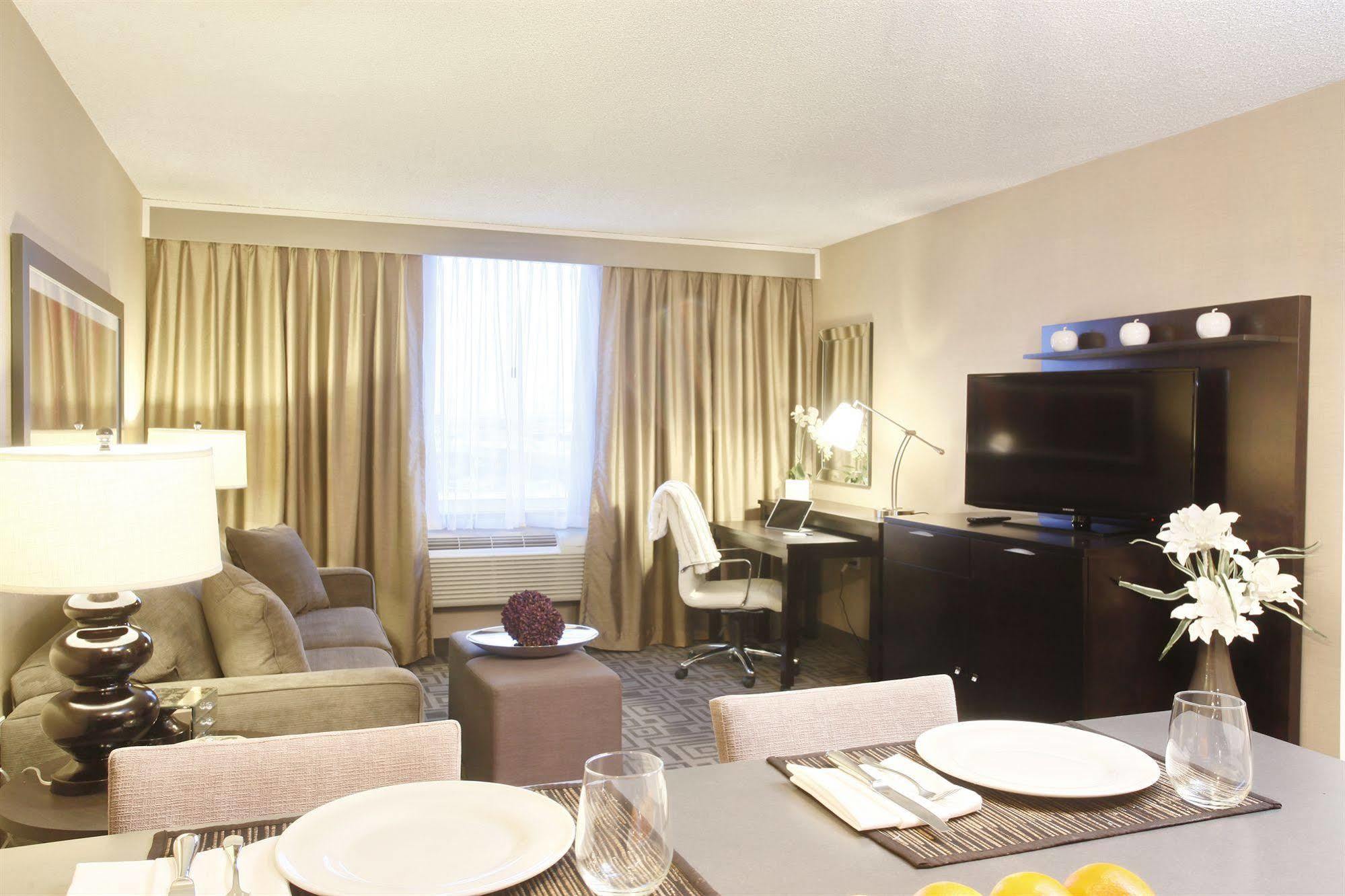 Pomeroy Hotel & Conference Centre Grande Prairie Eksteriør billede